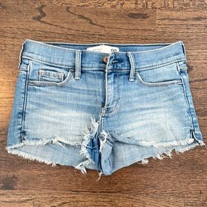 Abercrombie shorts (low waisted)